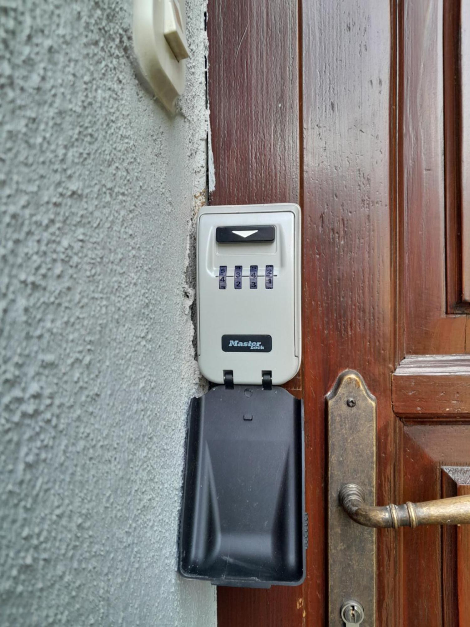 Gm Apartment, Free Private Parking Zagabria Esterno foto